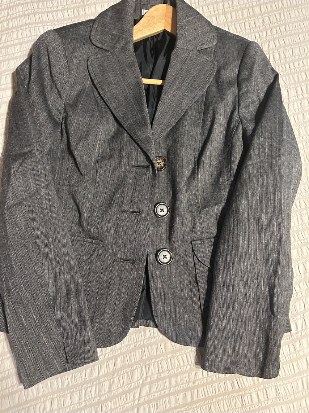 Van Heusen Gray Pinstripe Tailored Women's Blazer